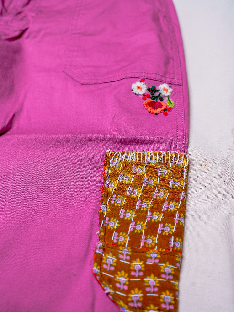 Thumbnail: Patchwork Capri Pants - Women's 8 P