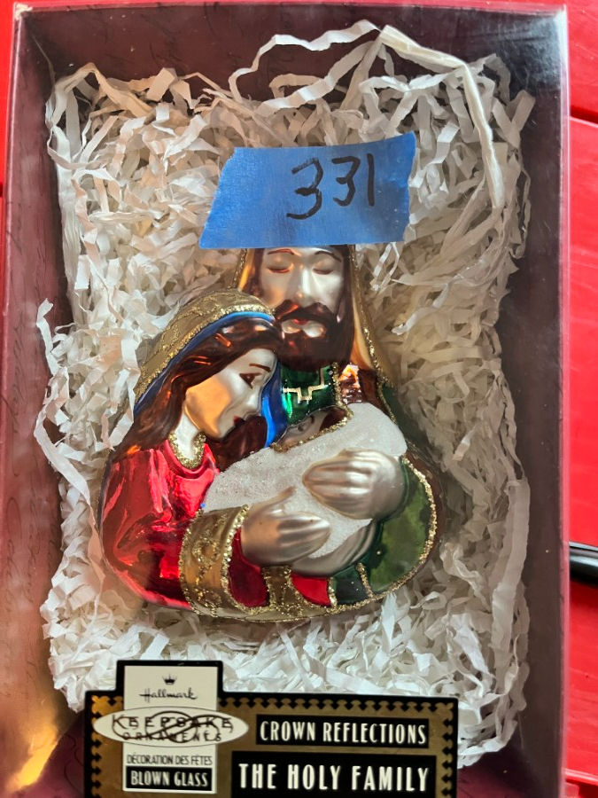 Thumbnail: Hallmark Keepsakes Crown Reflections    Holy Family