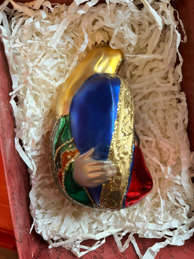 Thumbnail: Hallmark Keepsakes Crown Reflections    Holy Family
