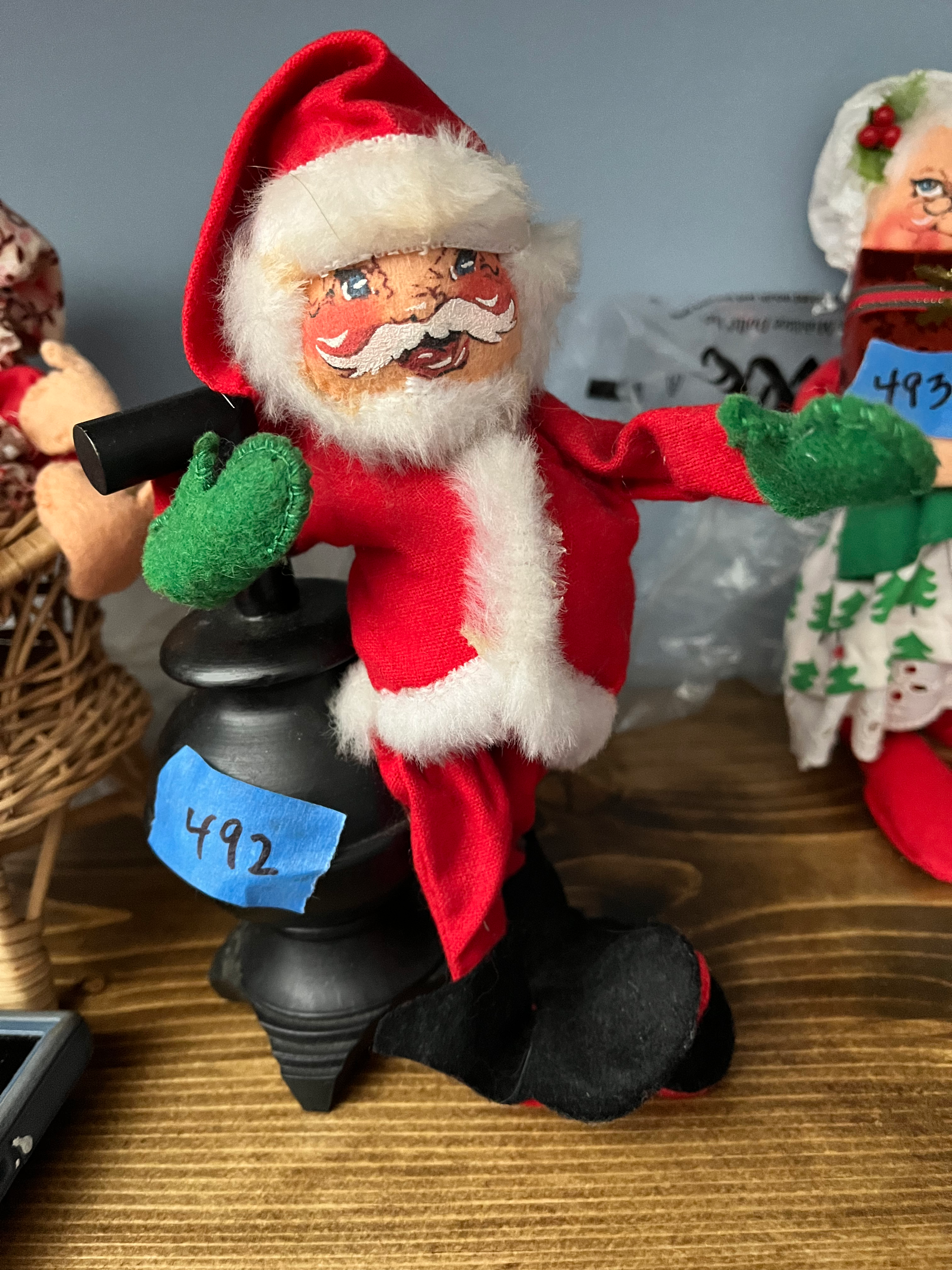 Annalee Santa