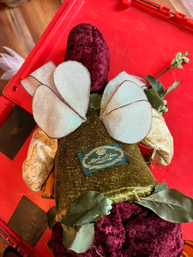 Thumbnail: Mark Roberts Fairy w/Gold Gift Box