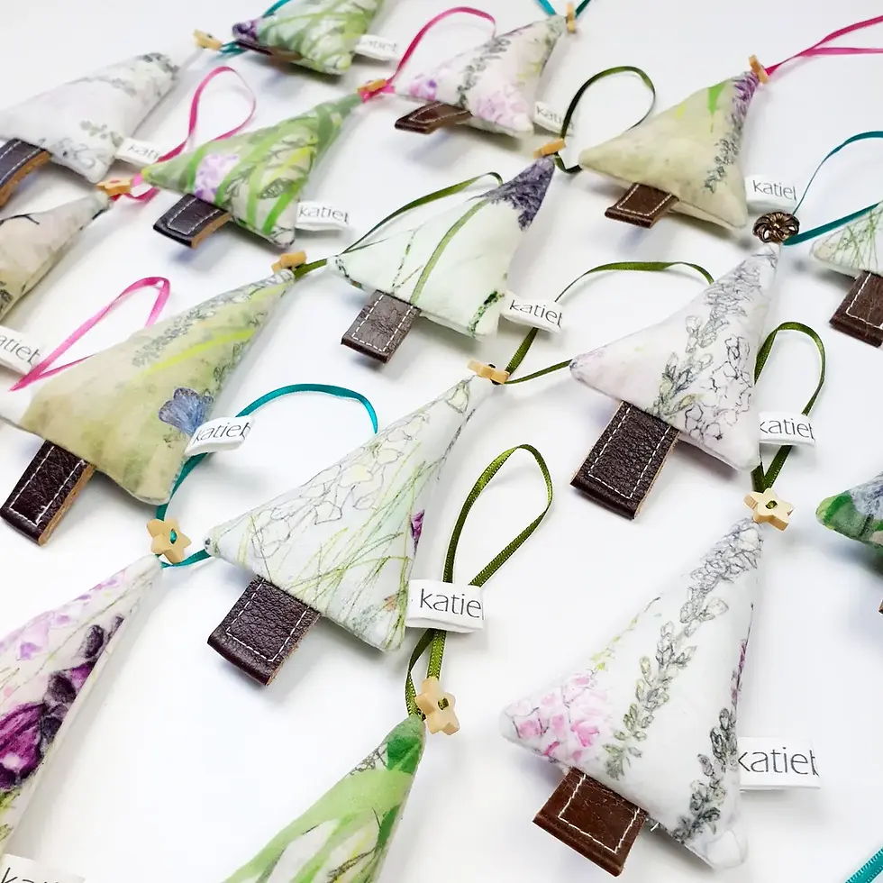 off cut velvet Christmas tree decoration