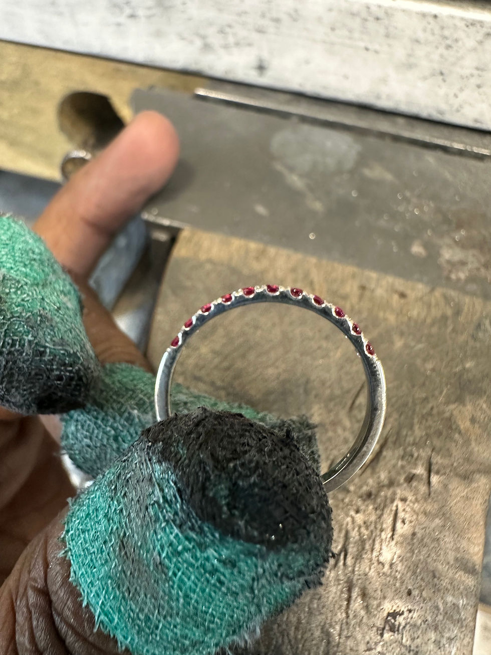 Split Prong Mounting
