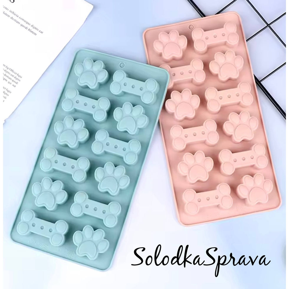 Силіконова форма "Лапки та кісточки" 12 шт. на планшеті
