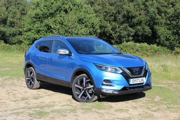 2017 Nissan Qashqai DIG-T 162 2WD TEKNA + Review