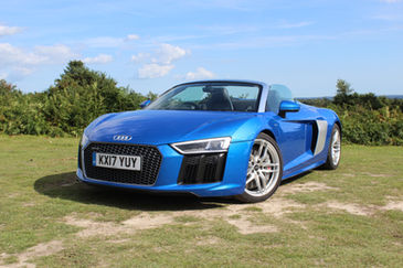 2017 Audi R8 Spyder 5.2 V10 FSI Quattro Review