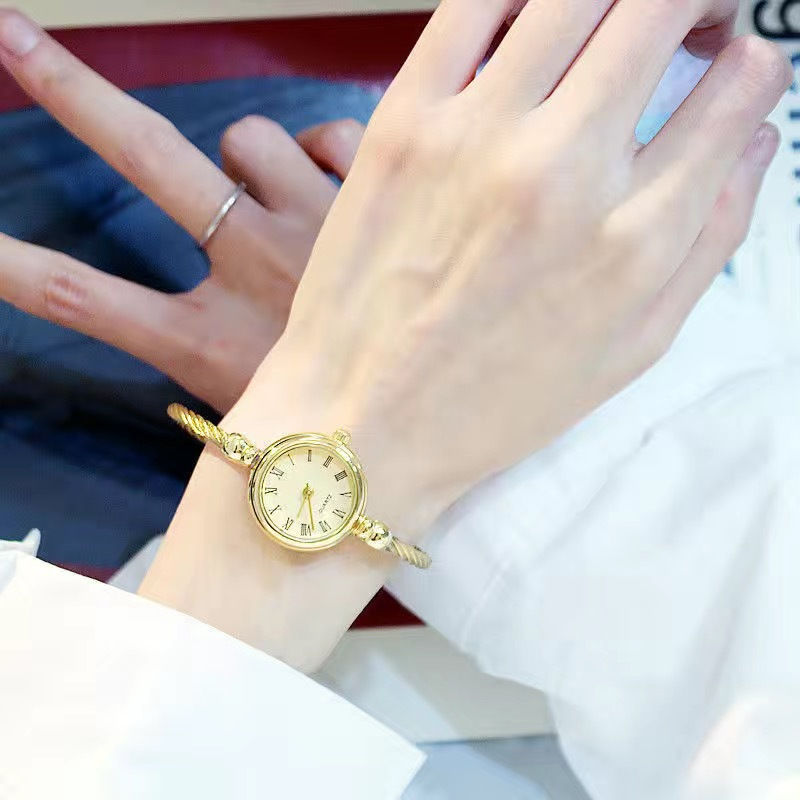 Thumbnail: Women's Luxury Watch - YIKAZE