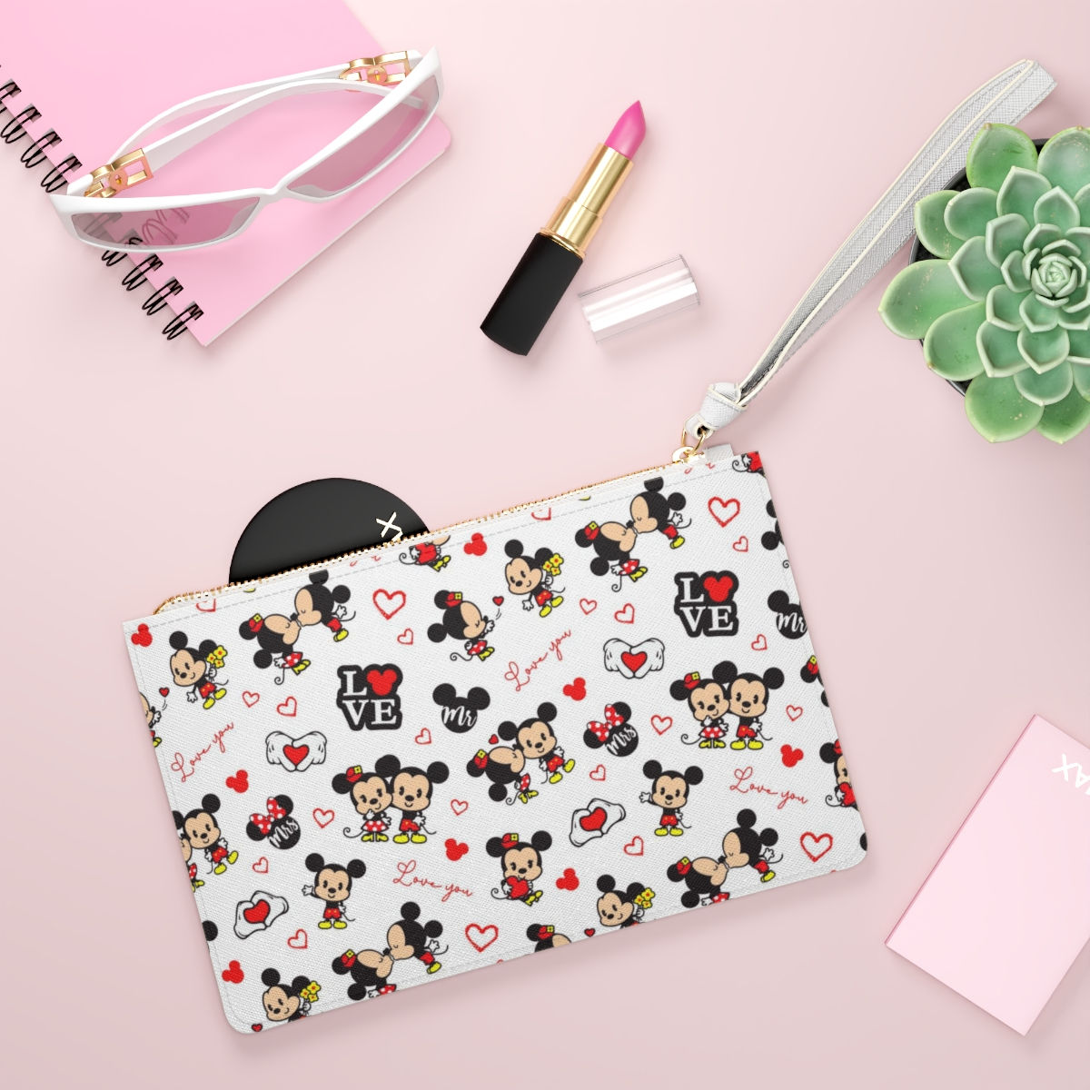 Mickey & Minnie Mouse in Love Clutch Bag