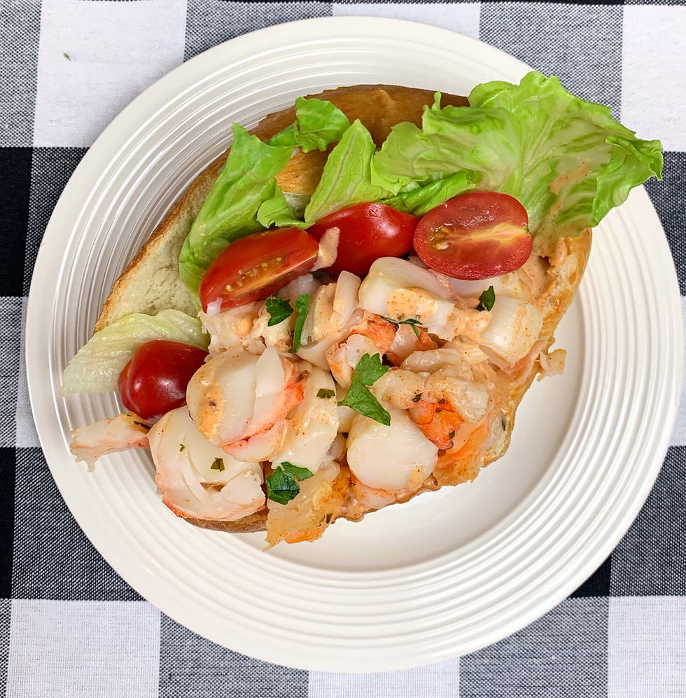 Lobster, Tomato, Iceberg lettuce, roma tomato, French bread, bread, parsley, Mayo, Paprika, garlic, remoulade, lemon