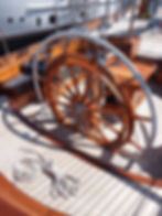 HUCKLEBERY_VARNISH