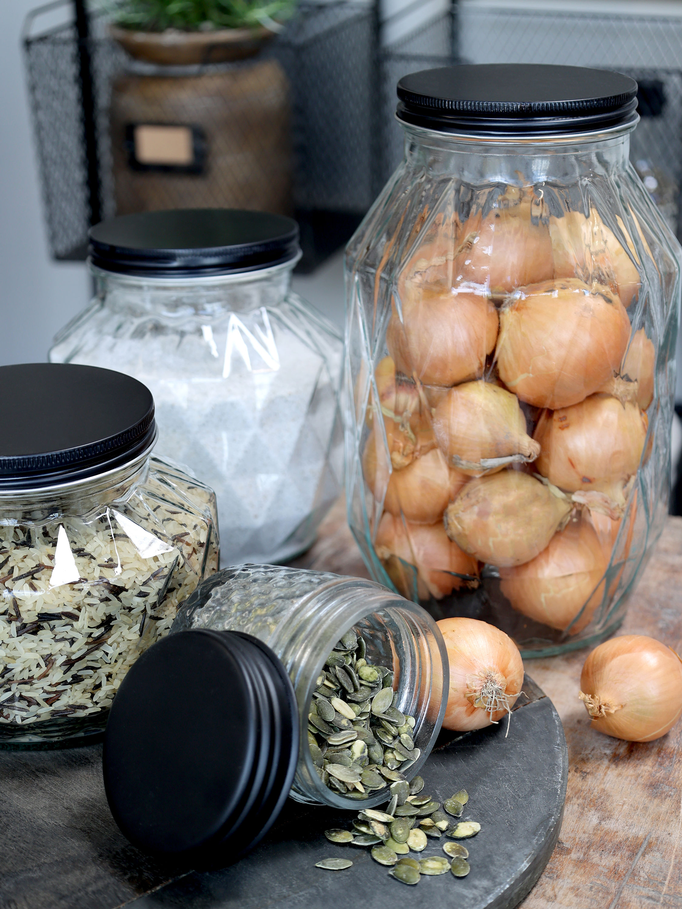 Diamond Cut Storage Jar H17.5cm