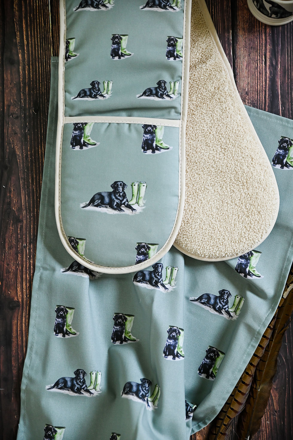 Thumbnail: Oscar the Labrador - Luxury Oven Gloves