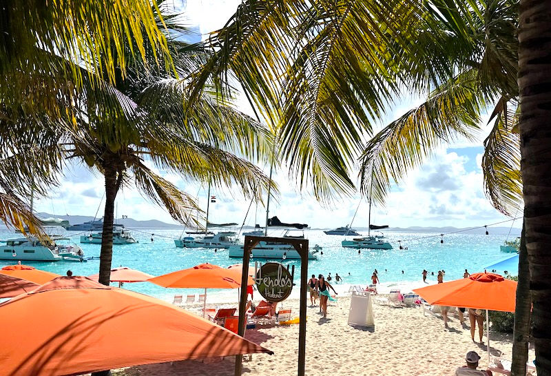 Top Reasons to Charter a Yacht in the Caribbean