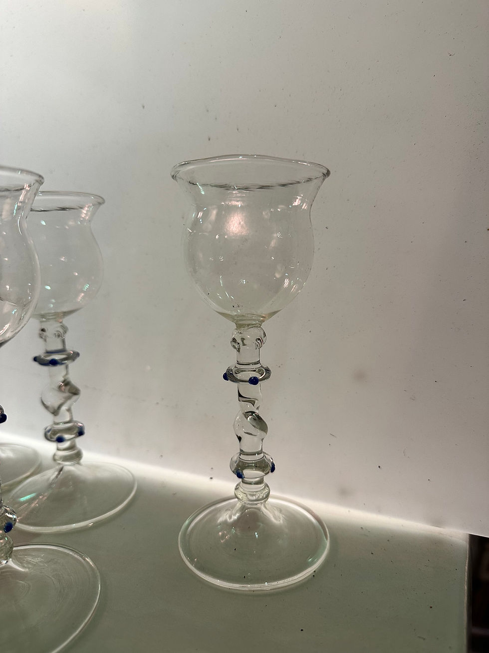 Thumbnail: Jos Böhm  6 glazen glaswerk Utrechtse glasblazer 