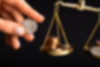 natureza-morta-de-moedas-de-dolar-em-escala.jpg