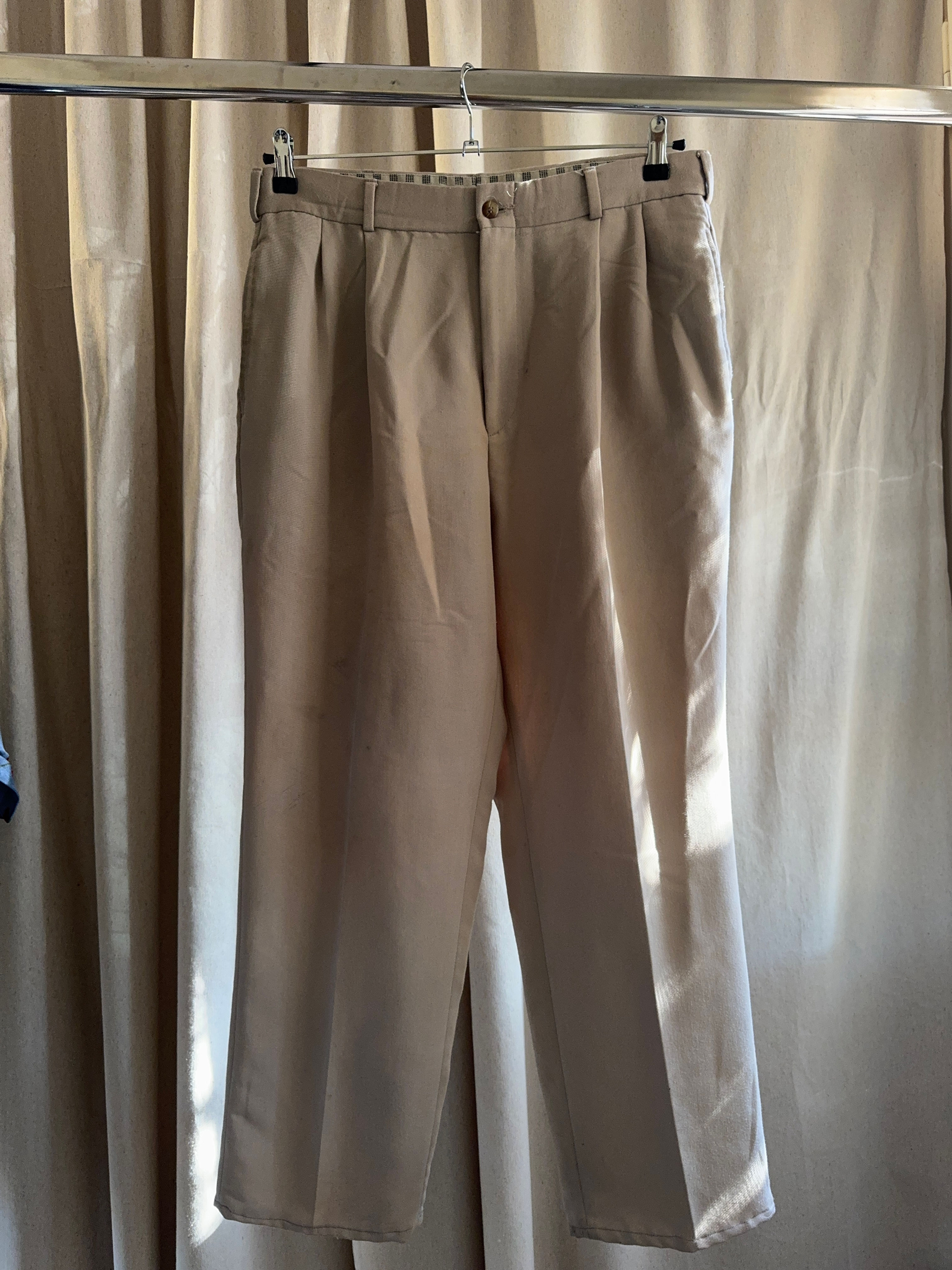 מכנסי בד צבע בז'