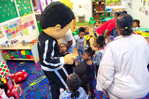 2019 TI's Harris Community Works HCW Hol