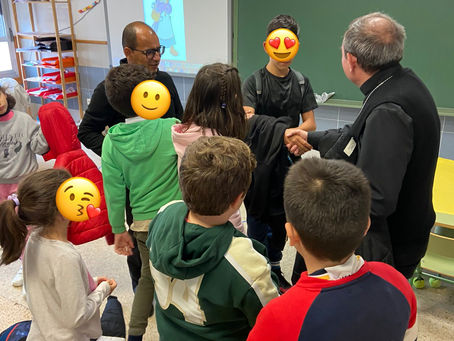 Visita del Sr. Obispo al Colegio de Olvega