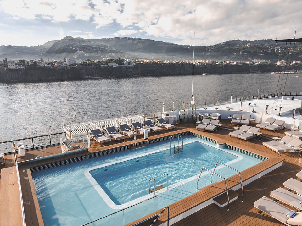 Luminara - The Ritz-Carlton Yacht Collection experiences The pool