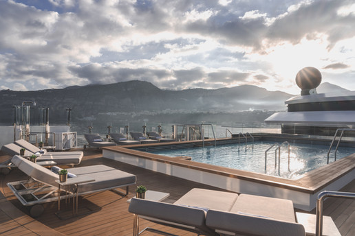Luminara - The Ritz-Carlton Yacht Collection experiences The pool