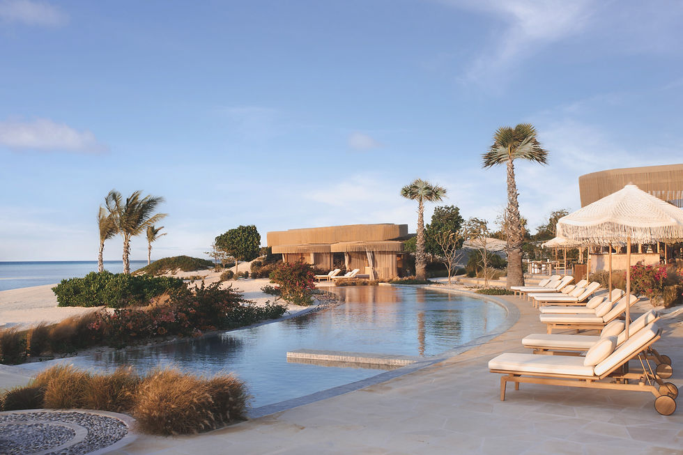 Nujuma, a Ritz-Carlton Reserve Neyrah Spa treatment room swimming pool