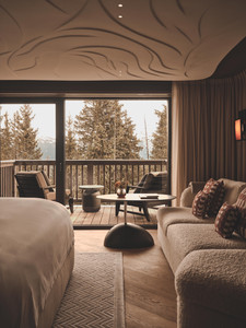 Rosewood Courchevel Le Jardin Alpin accommodation room deluxe junior suite