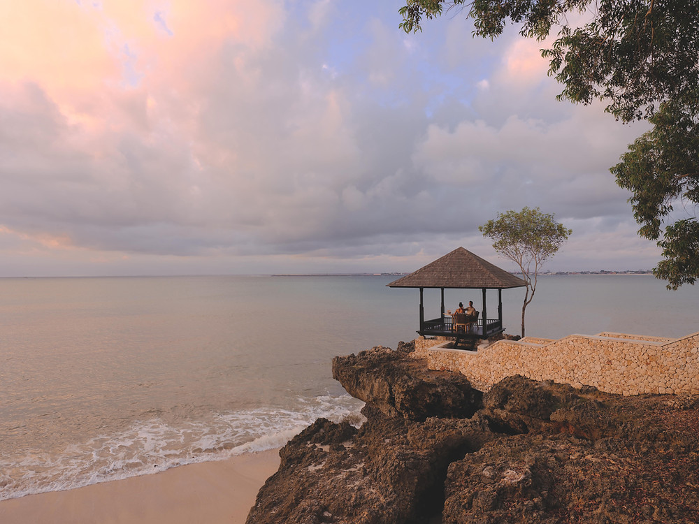 Raffles Bali Dining Restaurant The Purnama
