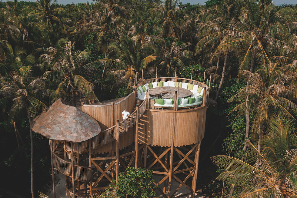 Soneva Fushi Dining Restaurant Flying Sauces