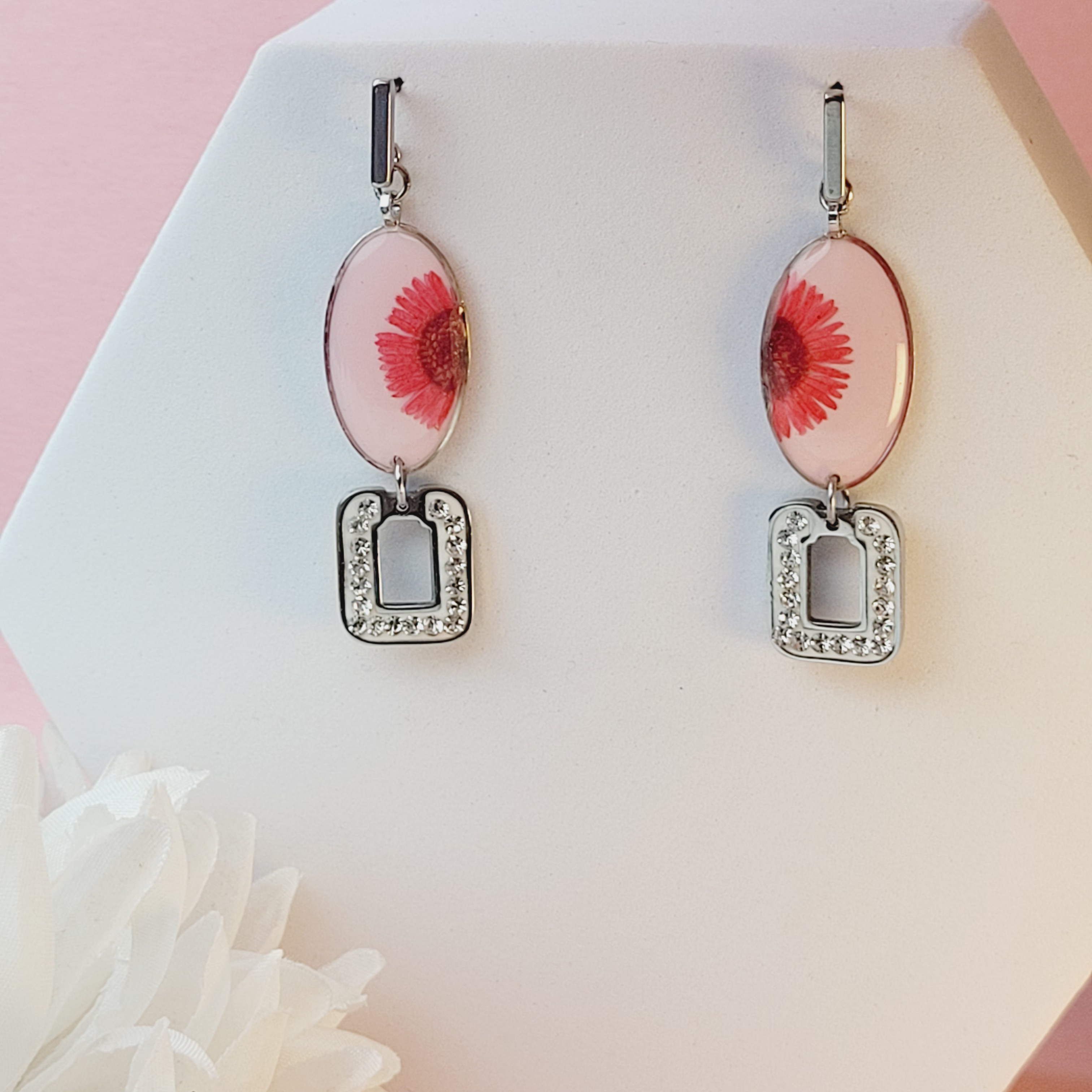 Aster on Light Pink Silver Oval Earring | Delicate Vintage-Inspired Floral Wear