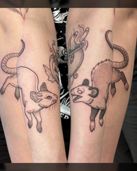 Blackwork, Fineline Tattoo, Kleines Tattoo; Ratten