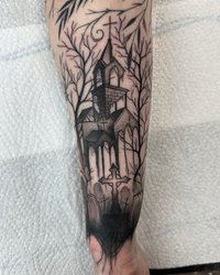 Blackwork, Fineline Tattoo, Kleines Tattoo, Gotik-Stil, Wald