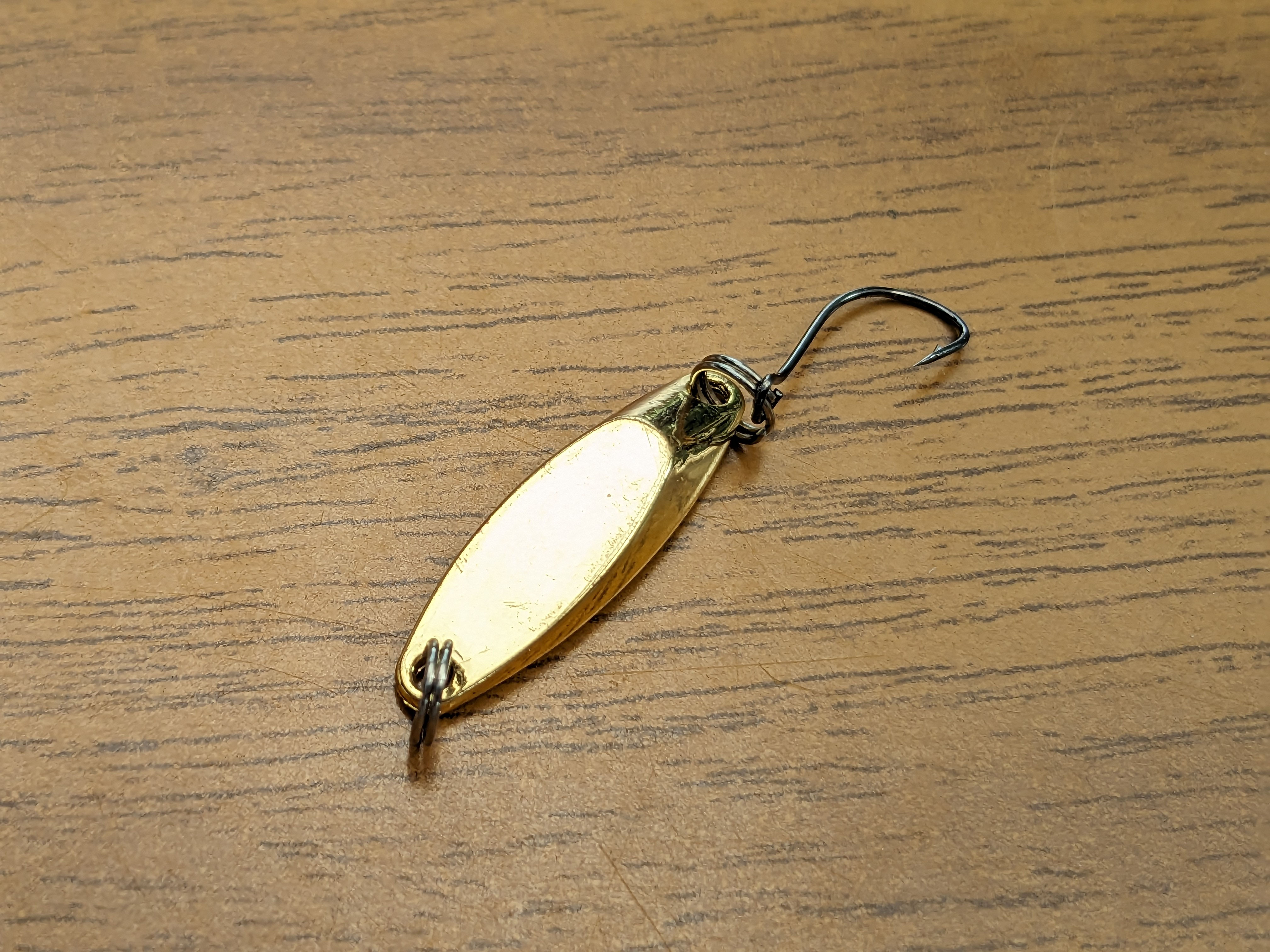 Micro Spoon Spinner 20mm 2g Slow Pitch Shallow Salmon Trout Perch chub Bait