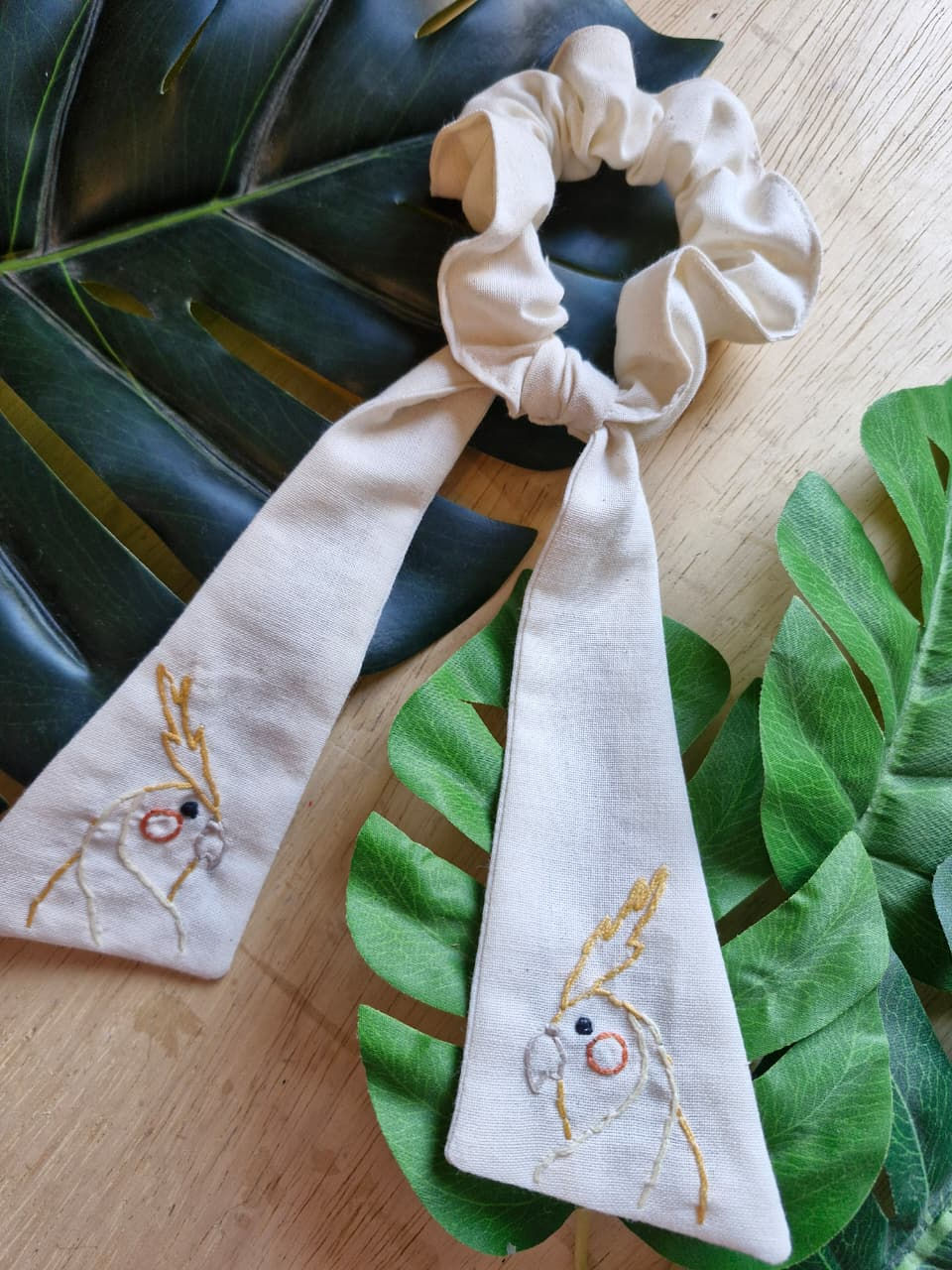 Miniatura: Scrunchies c/ laço e bordado
