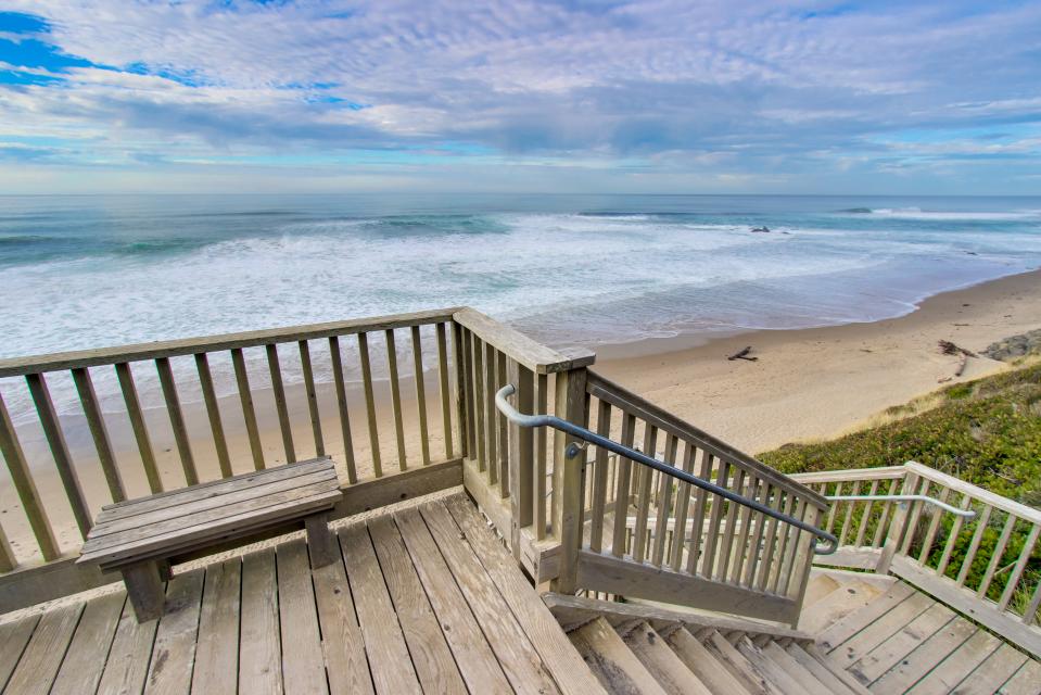 Olivia Beach Lincoln City, Oregon New Beach Home Listings