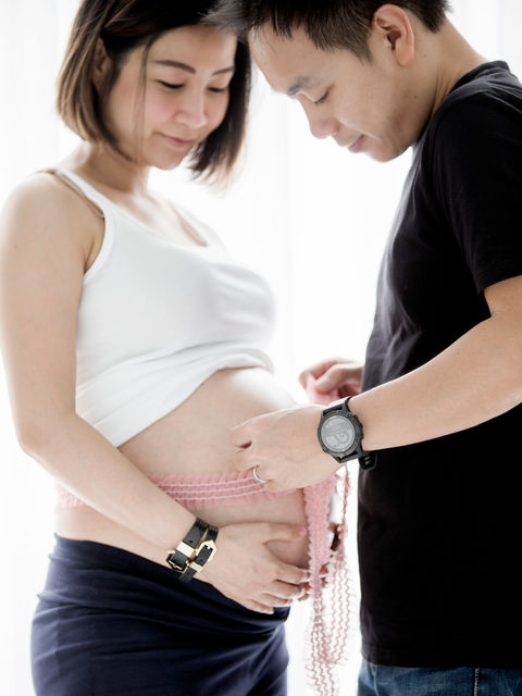 photographer Maternity  and Newborn in Bangkok Phuket Thailand.