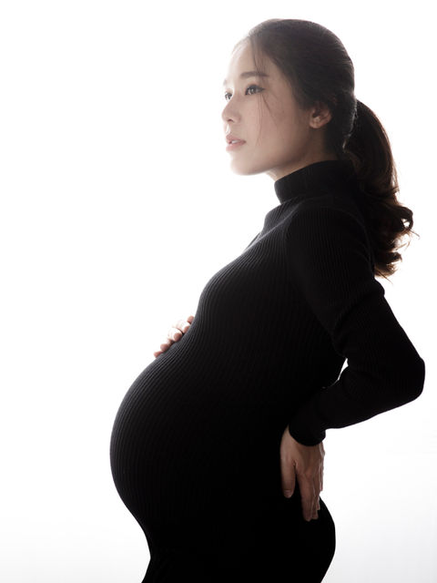 photographer Maternity  and Newborn in Bangkok Phuket Thailand.