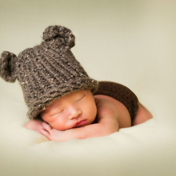 newborn photographer Edmonton
