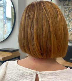Réalisation d'un blond cendré en coloration végétale Elle Hair Vegetal