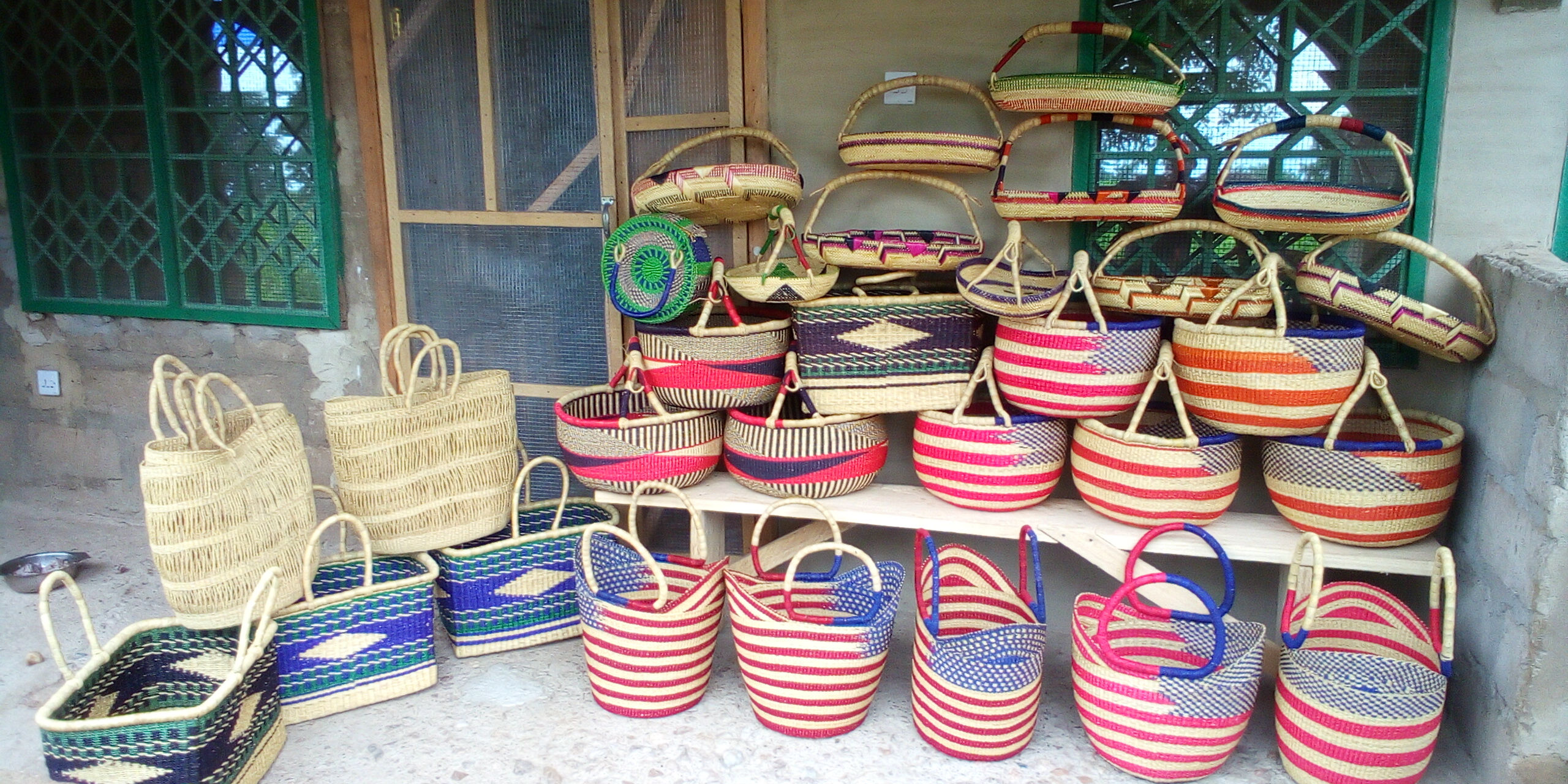 U- shoppers with USA flag's colors