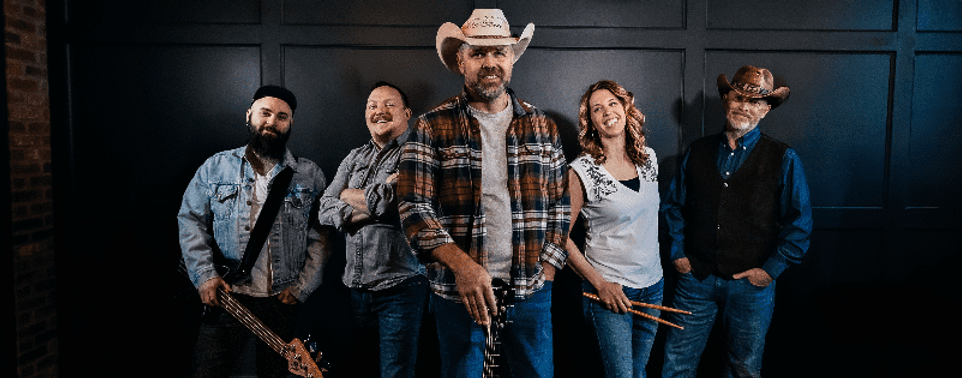 Midnight Rodeo, out of Kansas City Missouri, Offers Great Top 40 Country Music from current artists such as Blake Shelton, Billy Currington, Cole…