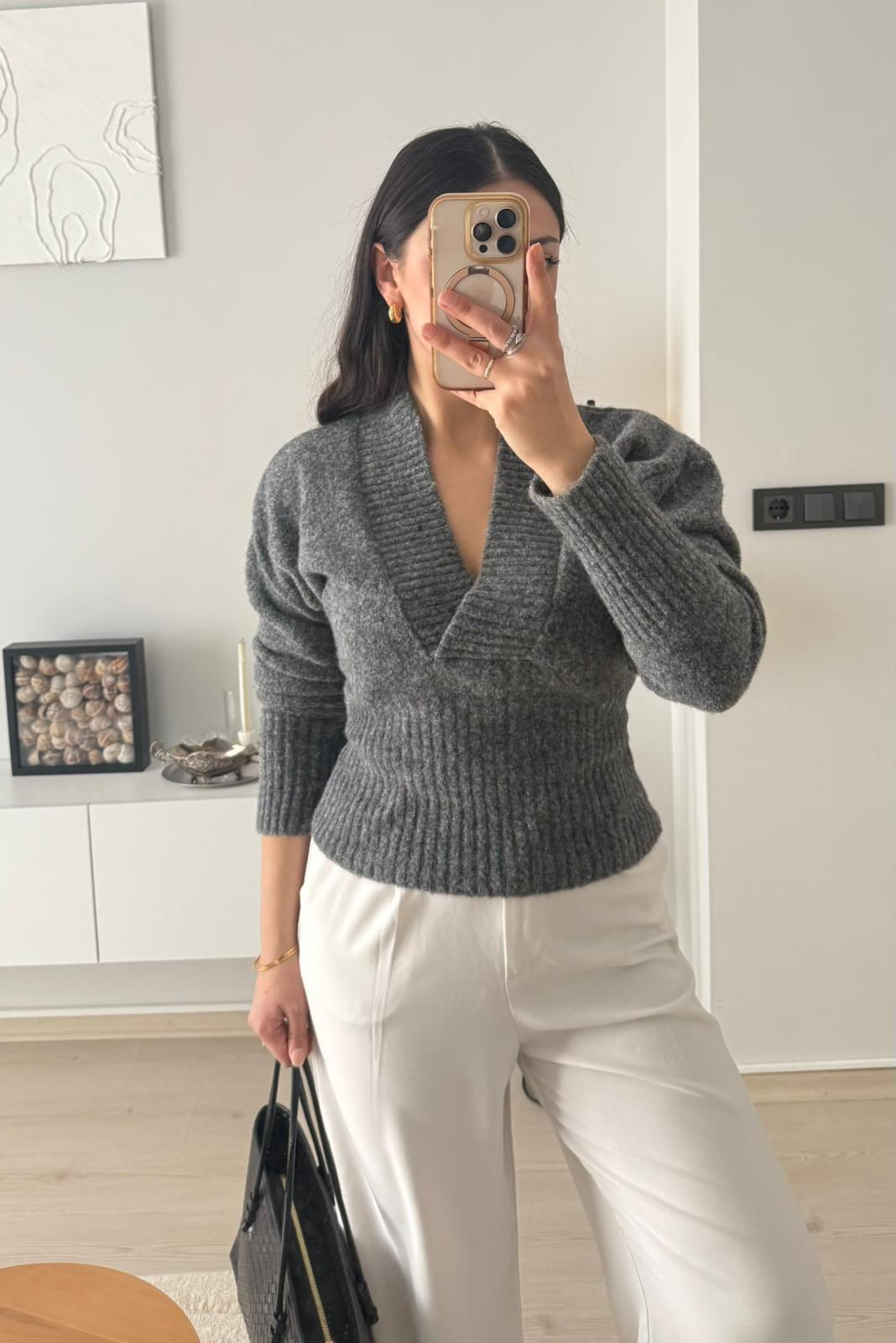 V Yaka Triko Kazak