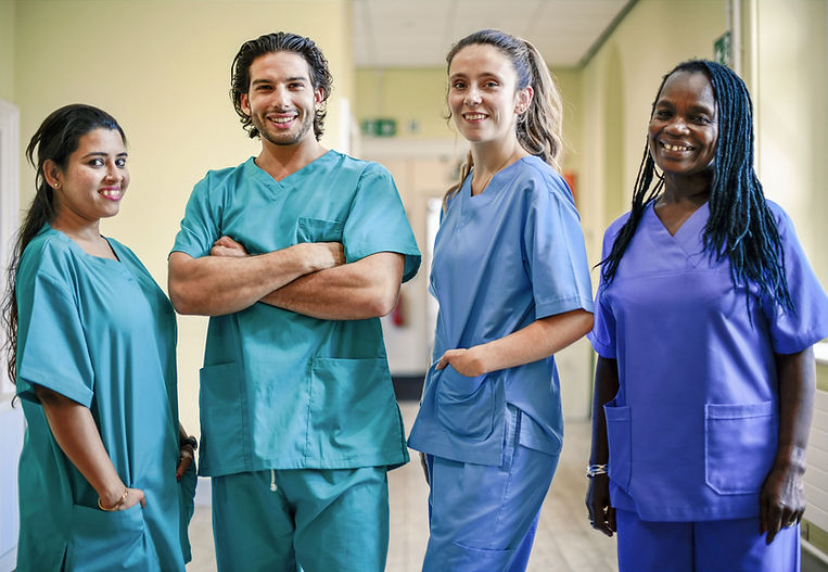 Pflegekräfte im Team - Symbolbild für Zeitarbeit in der Pflege in Köln, Leverkusen und Bergisch Gladbach