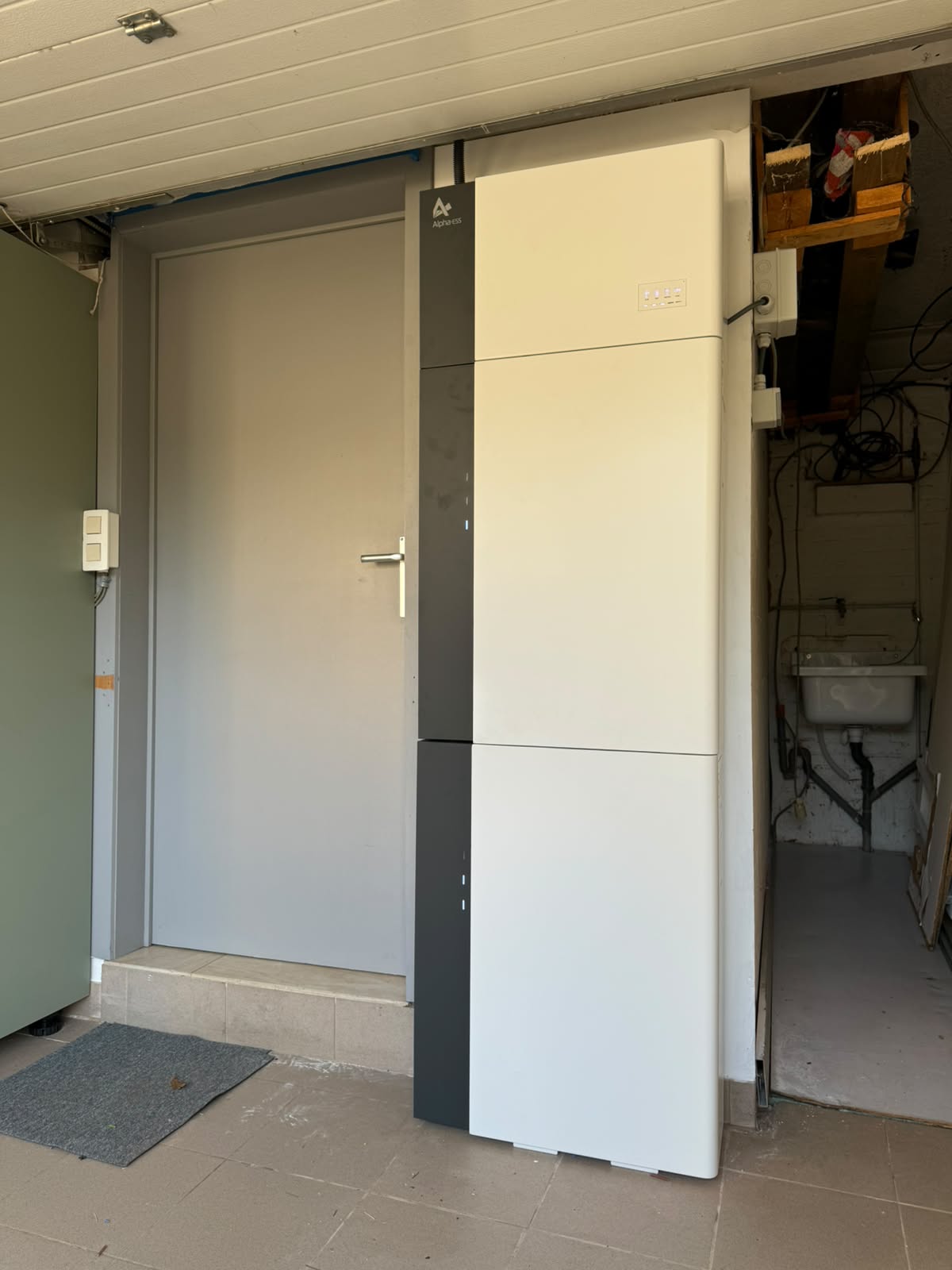 AlphaESS — tower installatie