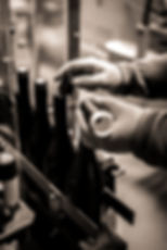 Mise en bouteille artisanale au Domaine Pichat à Côte-Rôtie