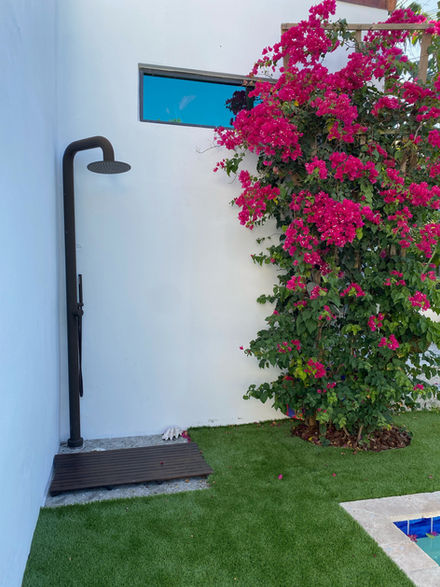 How to Integrate Artificial Grass into your Miami Landscape Design