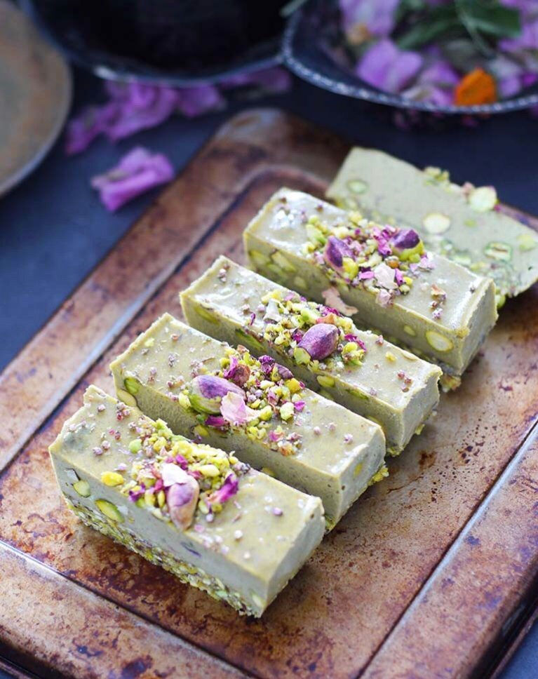 GlutenFree Vegan Pistachio Cake