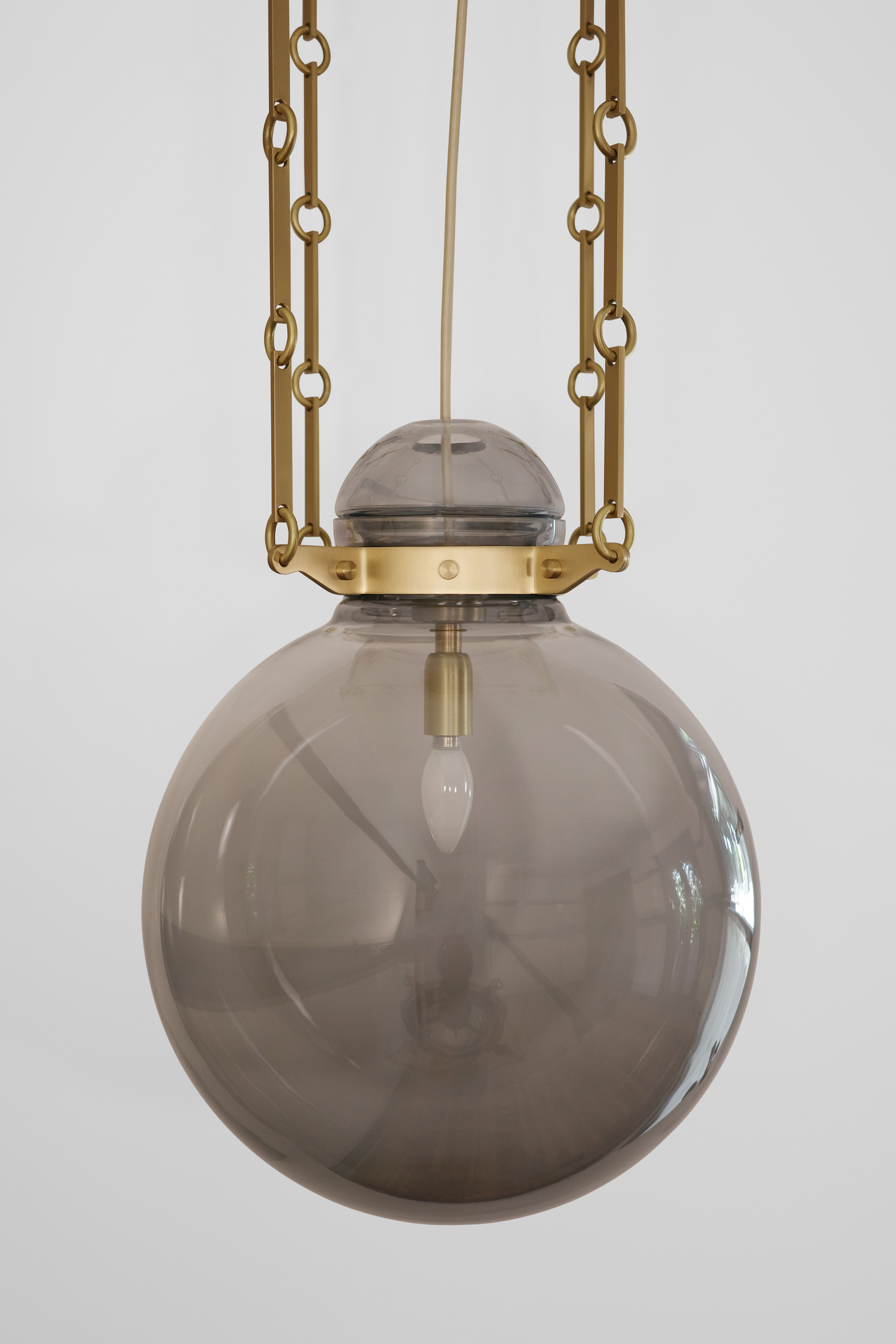 Peri Chandelier BB Fume
