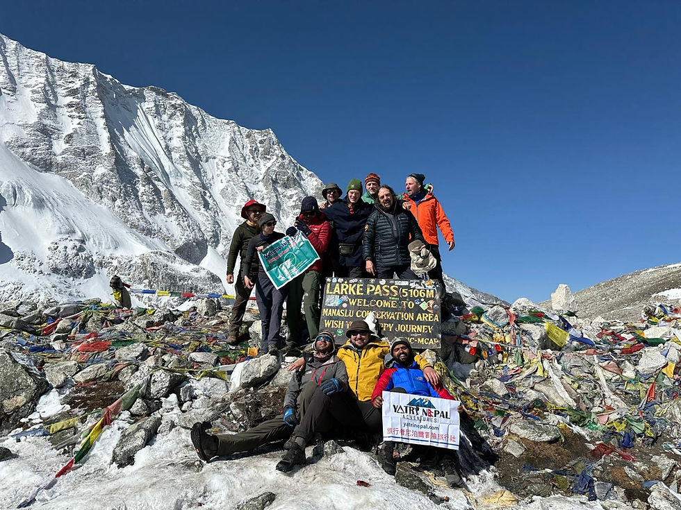 Twaalf dagen, één team: mijn onvergetelijke tocht rond Manaslu