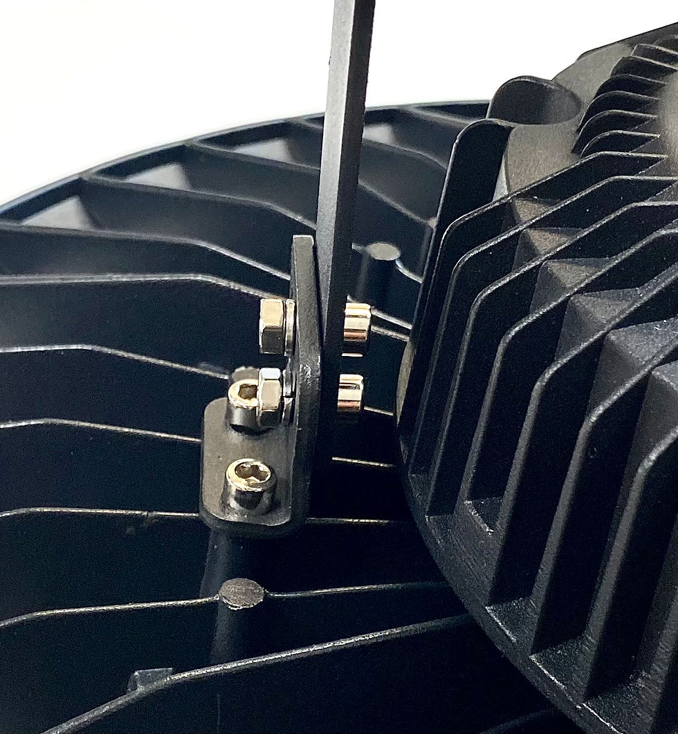 Miniatura: KIT STAFFA DI FISSAGGIO PER UFO LED NERO 100W 150W 200W