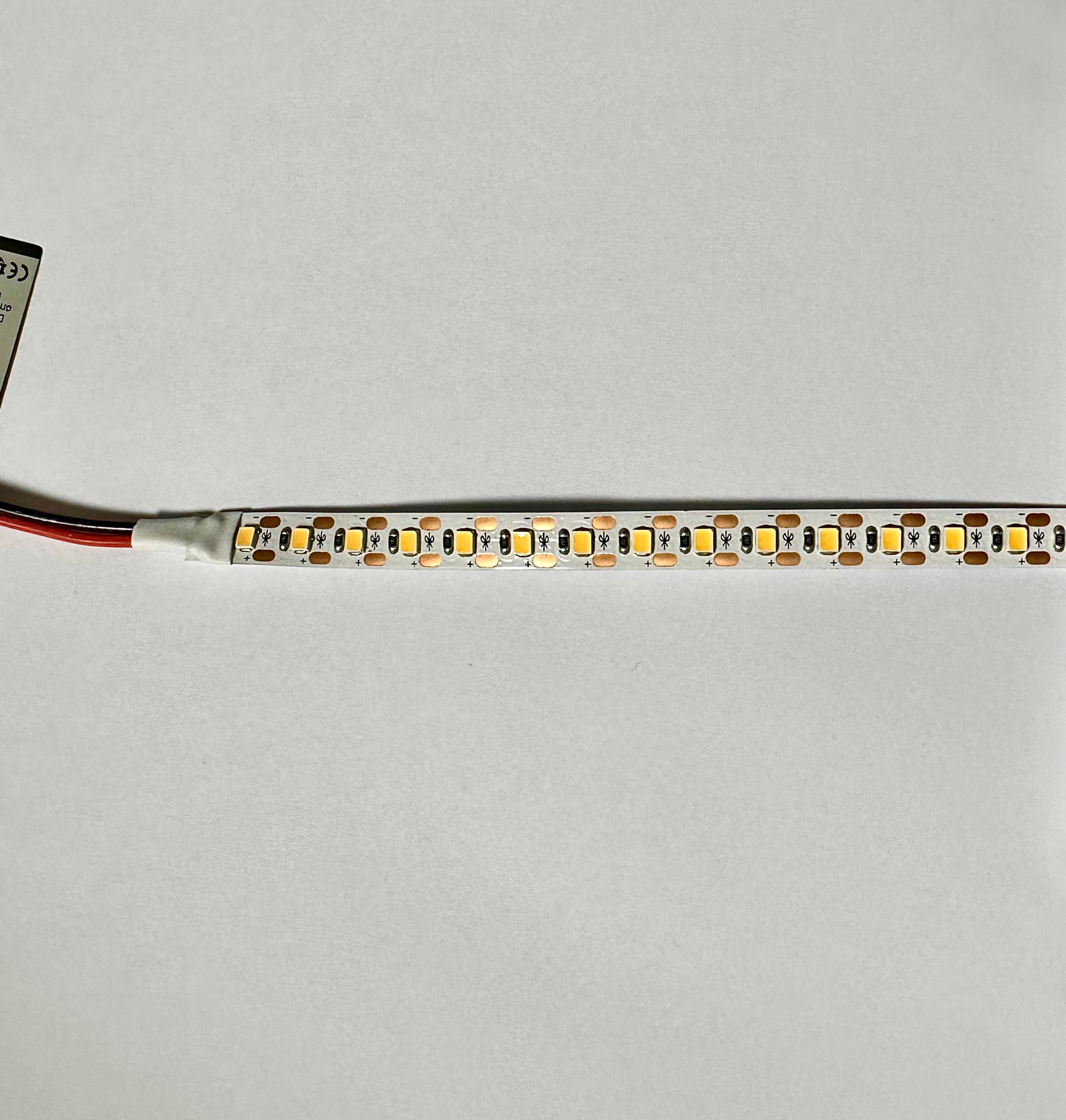 STRIP LED 11W/m 120Led/m IP20 DC24V frazionabile ogni Led LUCE CALDA/NATURALE